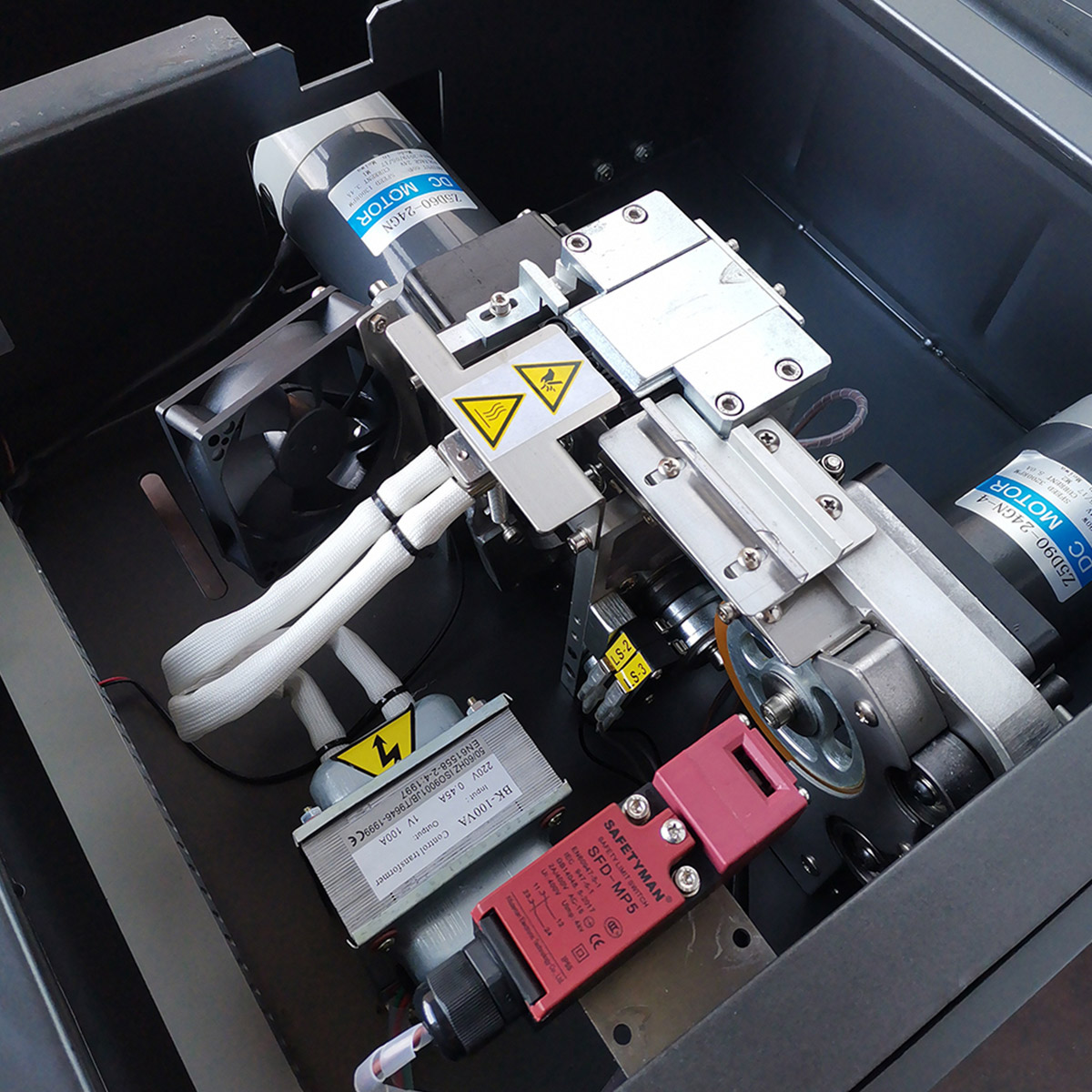 Ημιαυτόματη Τσερκοδετική Μηχανή Πάγκου ECO STRAP 501 C eco strap c