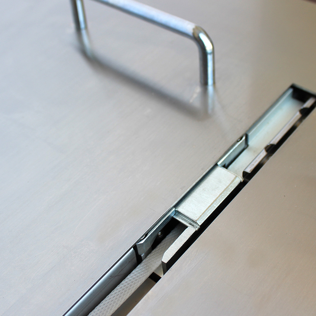 Ημιαυτόματη Τσερκοδετική Μηχανή Πάγκου ECO STRAP 501 C eco strap c