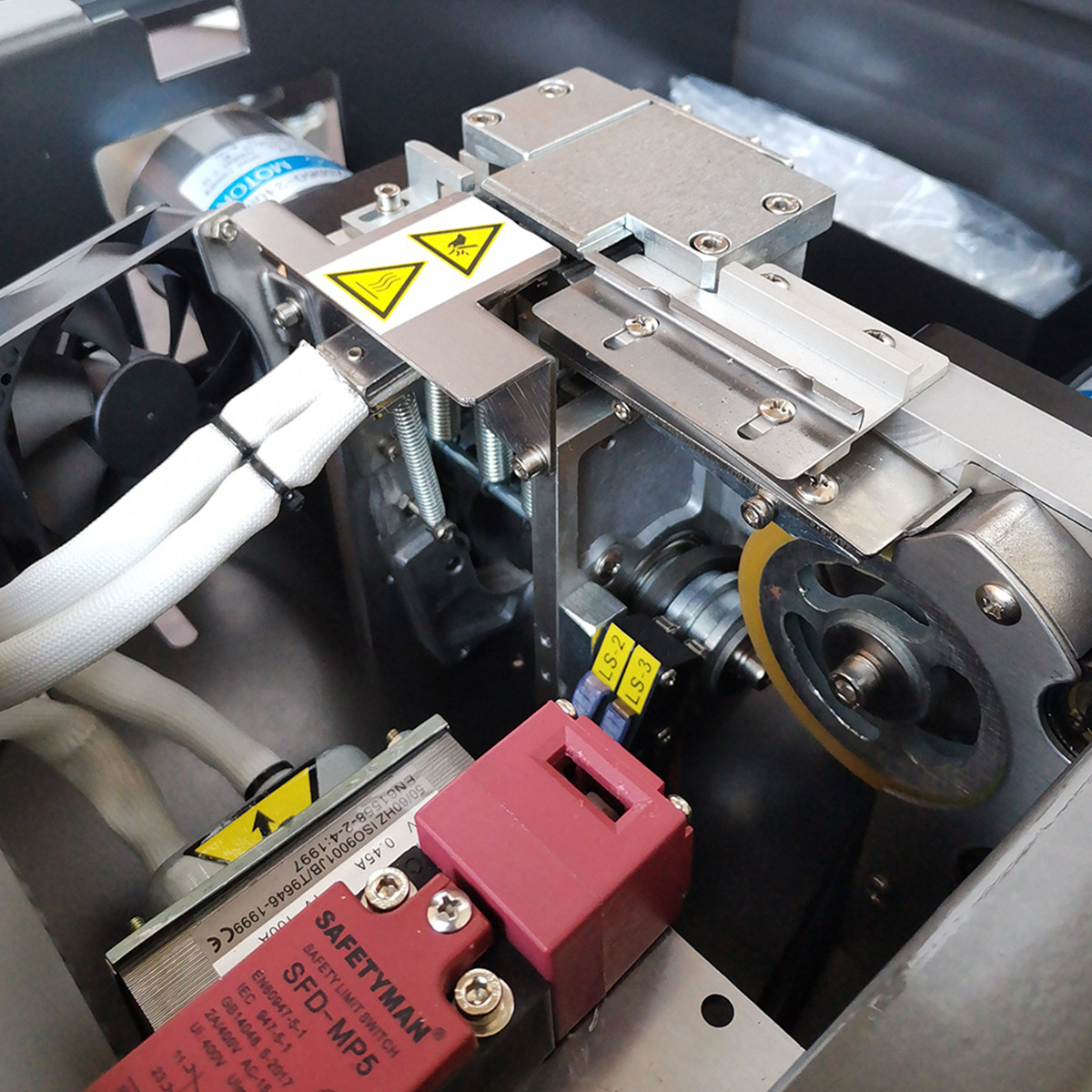 Ημιαυτόματη Τσερκοδετική Χαμηλού Πάγκου ECO STRAP 501L eco strap l